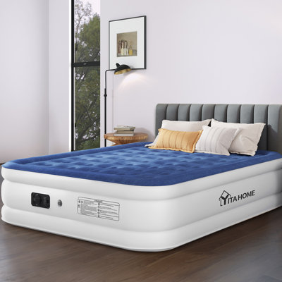 Balconera Air Mattress by Balconera