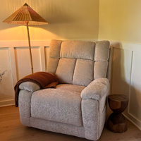 Bluetooth Speakers Dual-motor Lay-flat Power Recliner with Power Lumbar Support