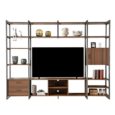Chewton Entertainment Center For Tvs Up To 65" by 17 Stories
