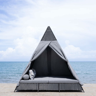 Lorn Daybed by Latitude Run