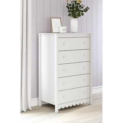 Patricia Hallityn Chest of Drawers by Isabelle & Max