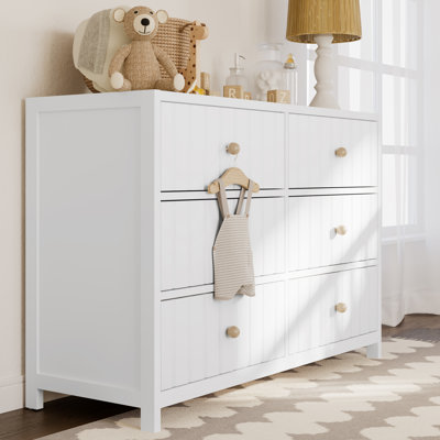 Teddi 6 Drawer Double Dresser by Graco