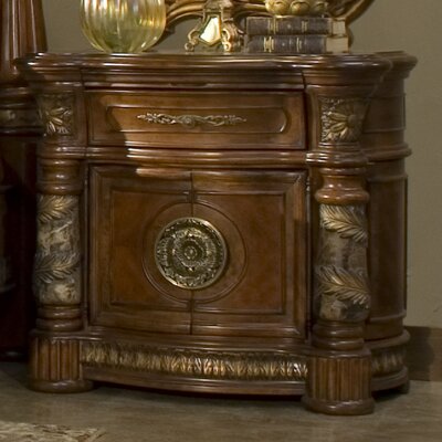 Villa Valencia Solid Wood Bachelor