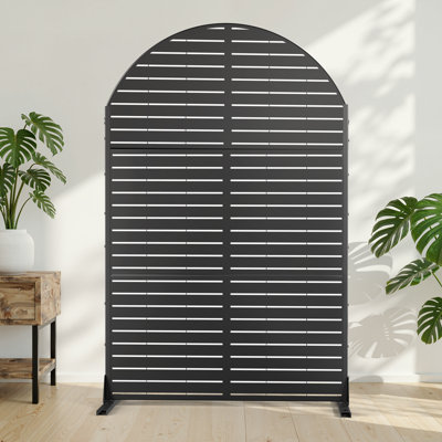 Arched Decorative Metal Privacy Screen, Classic Freestanding Outdoor Divider for Patio, Balcony, or Garden by MINGYUEDA
