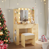 Vanity Set With Lighted Mirror by PPorfamilia