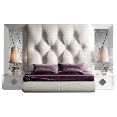 Klass Panel 4 Piece Bedroom Set by Hispania Home
