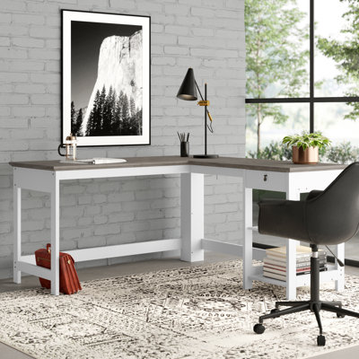 Farnam L-Shape Writing desk by Gracie Oaks