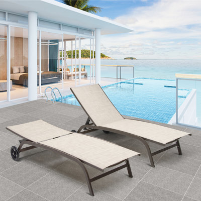 Crescentino 66.93" Long Single Chaise Lounge with Wheels by Latitude Run