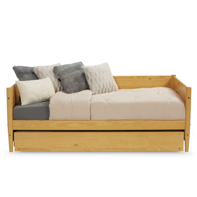 Camello Twin Solid Wood Daybed with Trundle by Wade Logan