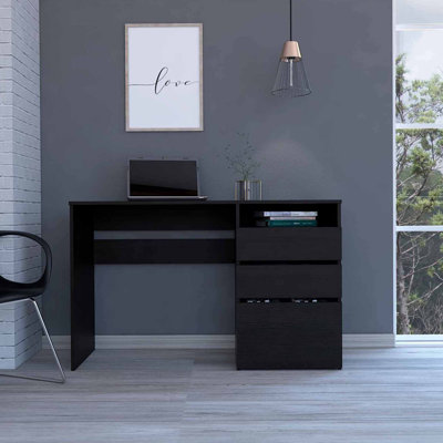 Jaylean Desk by Latitude Run