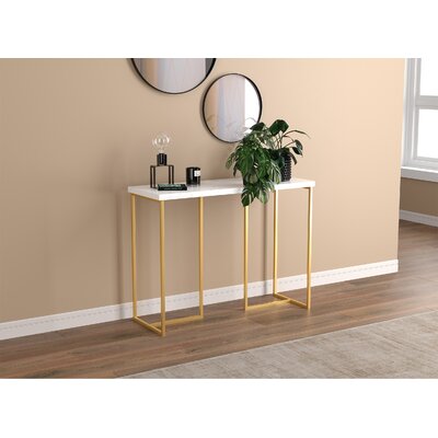 Braiya 39.5" Console Table by Everly Quinn