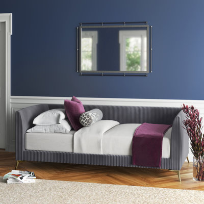 Arliss Twin Daybed by Etta Avenue