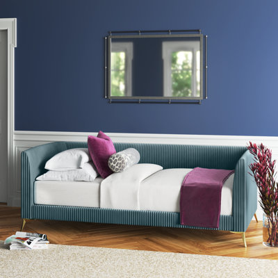 Arliss Twin Daybed by Etta Avenue