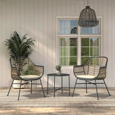 Vallecito Seating Group with Cushions