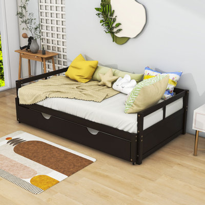 Dzmitri Extending Daybed with Trundle, Wooden Daybed with Trundle by Harriet Bee