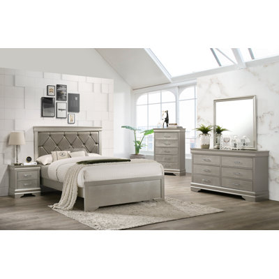Chimdalu Panel Bedroom Set Special Full 3 Piece: Bed, 2 Nightstands by Charlton Home