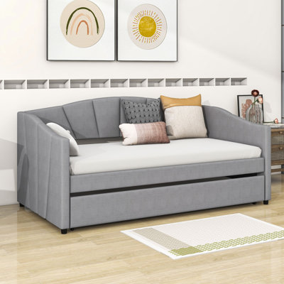 Myrtlewood Twin Size Upholstered Daybed with Trundle by Latitude Run