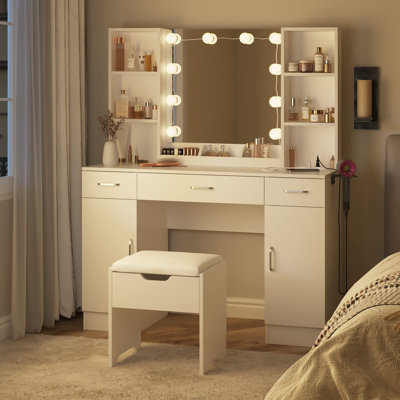 Ozen Vanity by Latitude Run