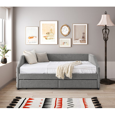 Maqueira Daybed by Latitude Run