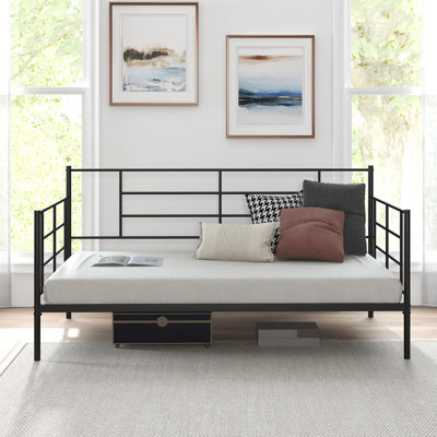 Deliylah Daybed by Ebern Designs