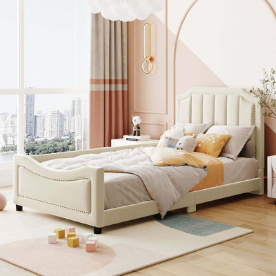 Haisam Upholstered Daybed by House of Hampton