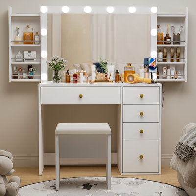 Ellerswick Makeup Vanity Set with 3 Lighting Colors by Latitude Run