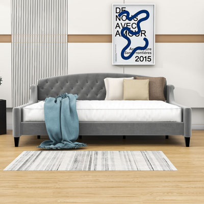 Haval Tufted Upholstered Daybed With Arms by House of Hampton