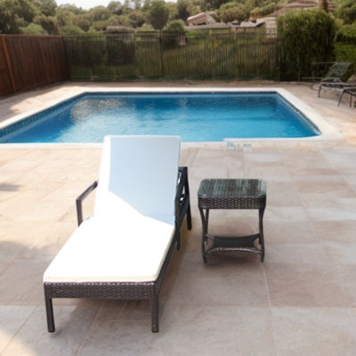 Kahlynn Outdoor Chaise Lounge Set with Table