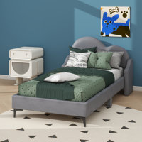 Barnham Upholstered Platform Bed by Wrought Studio