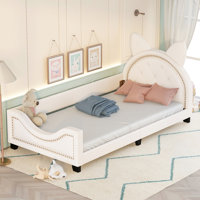 Gissele Twin Daybed by Harriet Bee