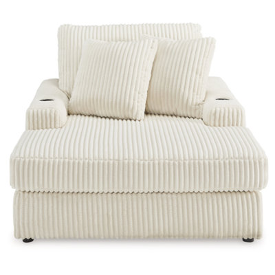 Lindyn Chaise by Latitude Run