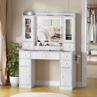 Newsuan Vanity by Ivy Bronx