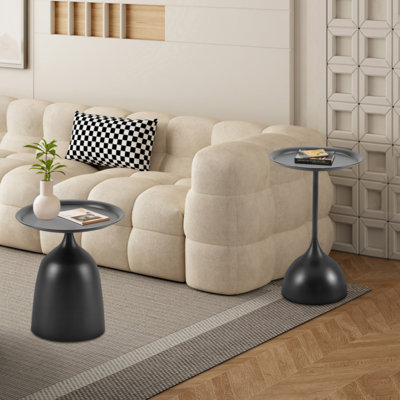 Sidetable Black by George Oliver