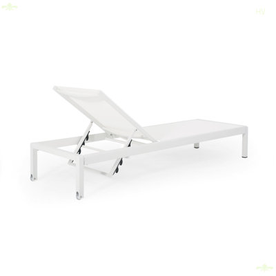 OUTDOOR CHAISE LOUNGE