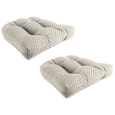 18" x 18" Contoured Outdoor Wicker Seat Cushion (Set of 2) by Red Barrel Studio