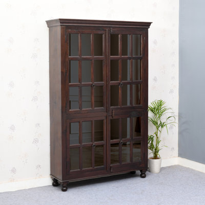 Besednice Display Stand by World Menagerie