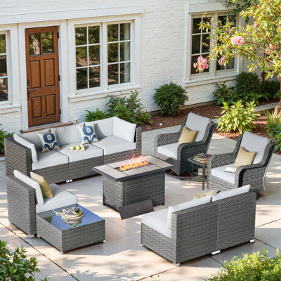 7 Piece Sofa Seating Group with Cushions
